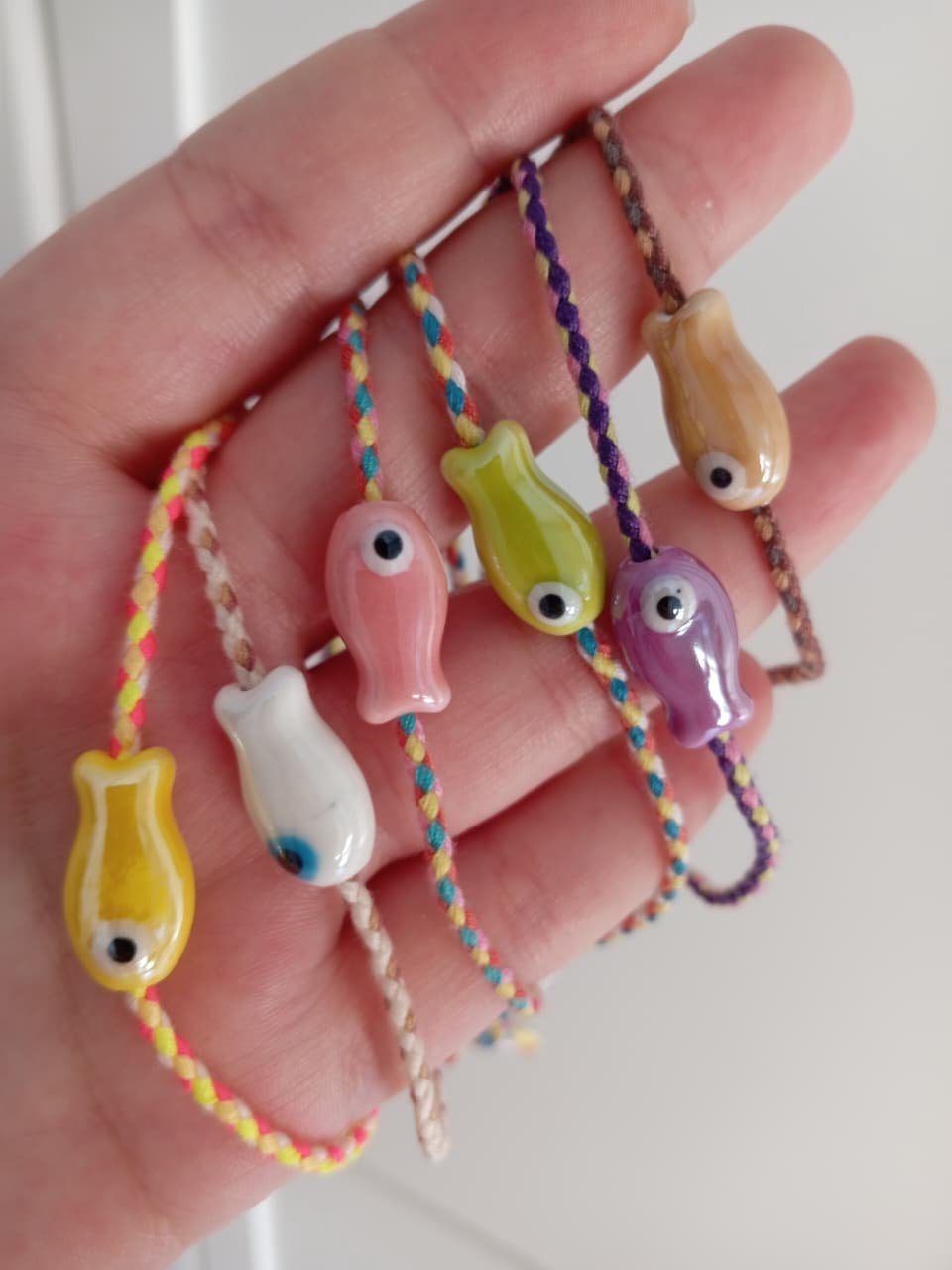 3 bracelets ajustables motif 🐟 colorés 