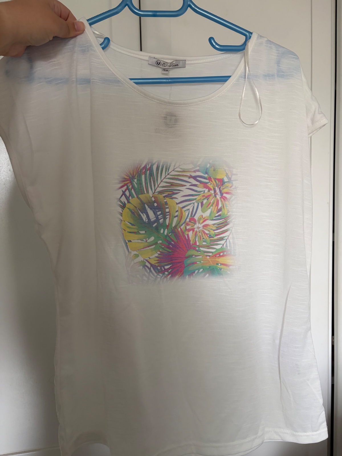 T-shirt neuf avec étiquette