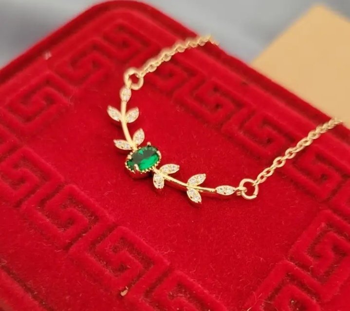 Collier en doré NEUF  💚 
