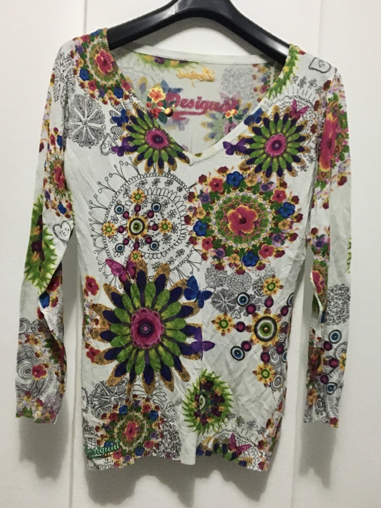 Pull en tres bon état Desigual 🌺🌸🌺