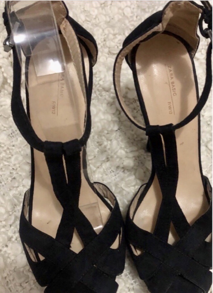 sandale zara en bon état 🖤🖤
