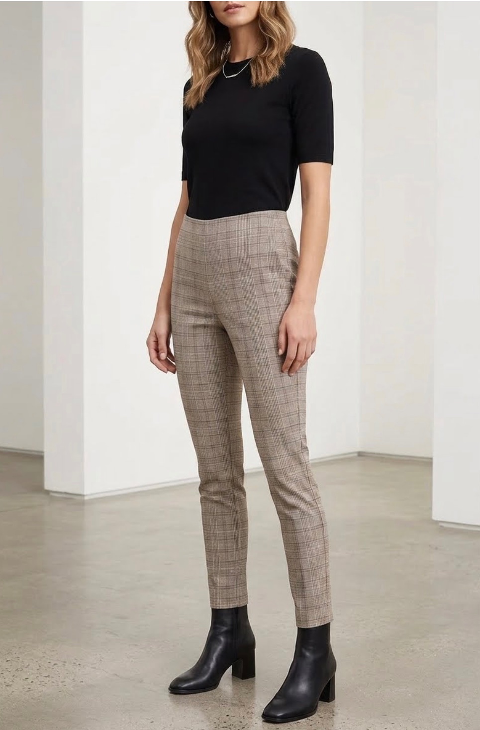 Pantalon style legging Zara à carreaux🤎🖤