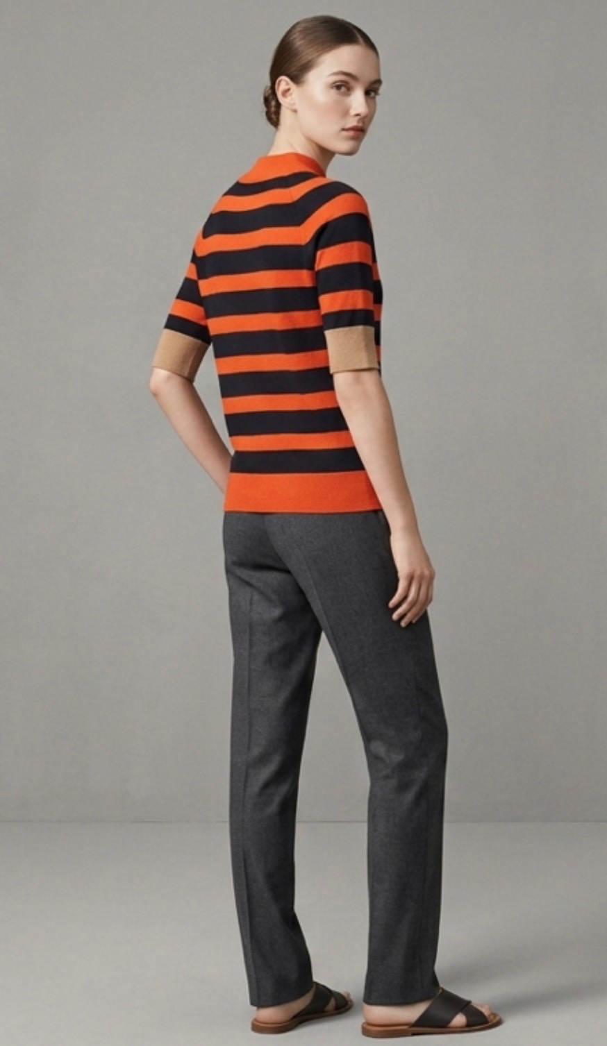 Pull á rayures orange et bleu 