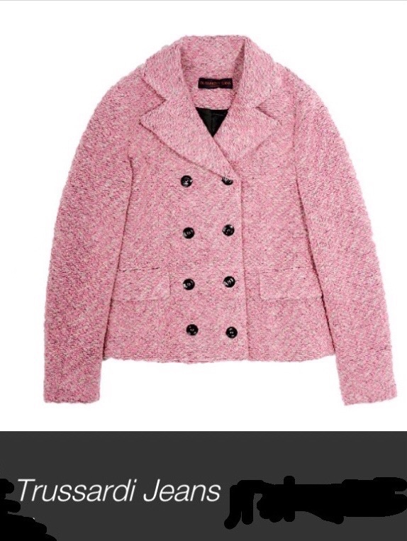 C'est une veste en tweed rose Trussardi Jeans