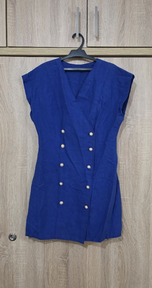 Robe blazer bleu roi bouton doré 