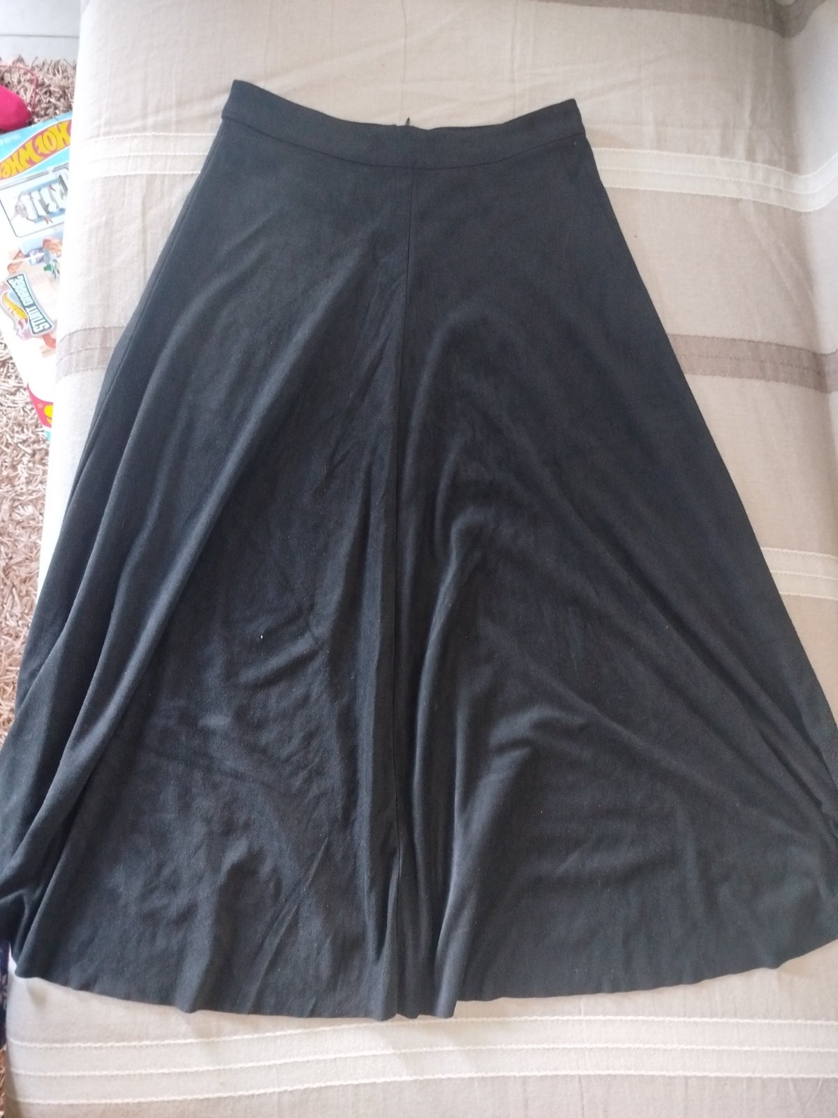 Jupe mi-longue zara