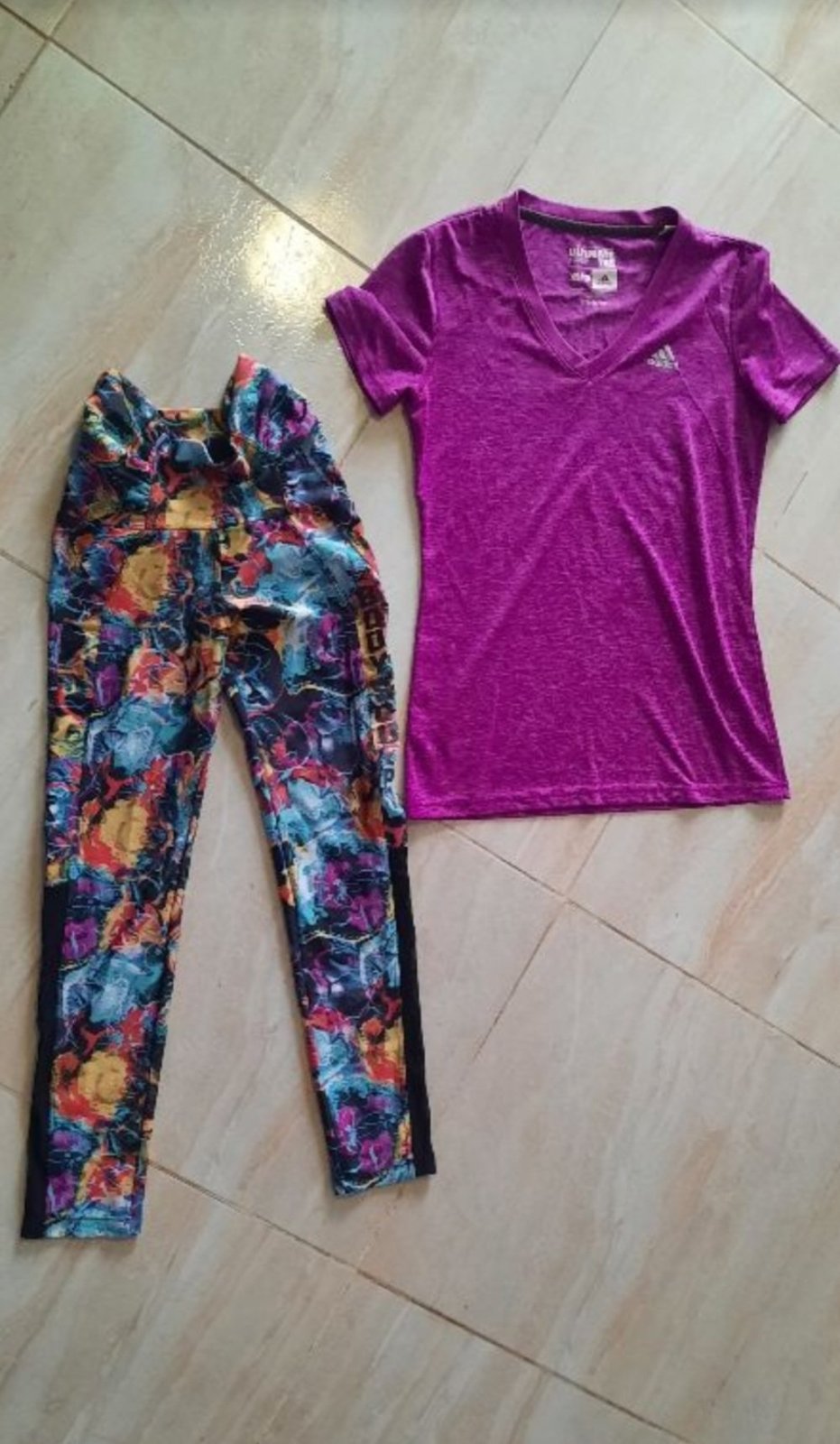 Tenue sport  taille s/m 