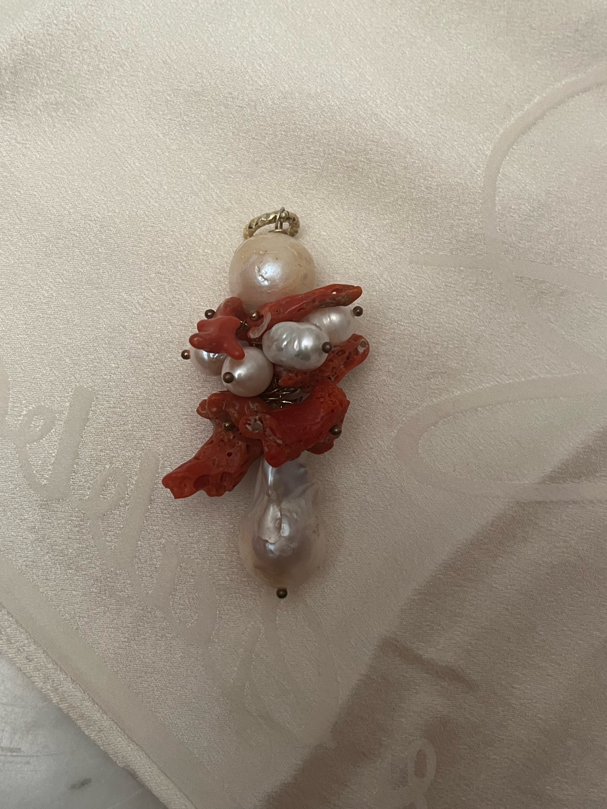Pendentif en corail