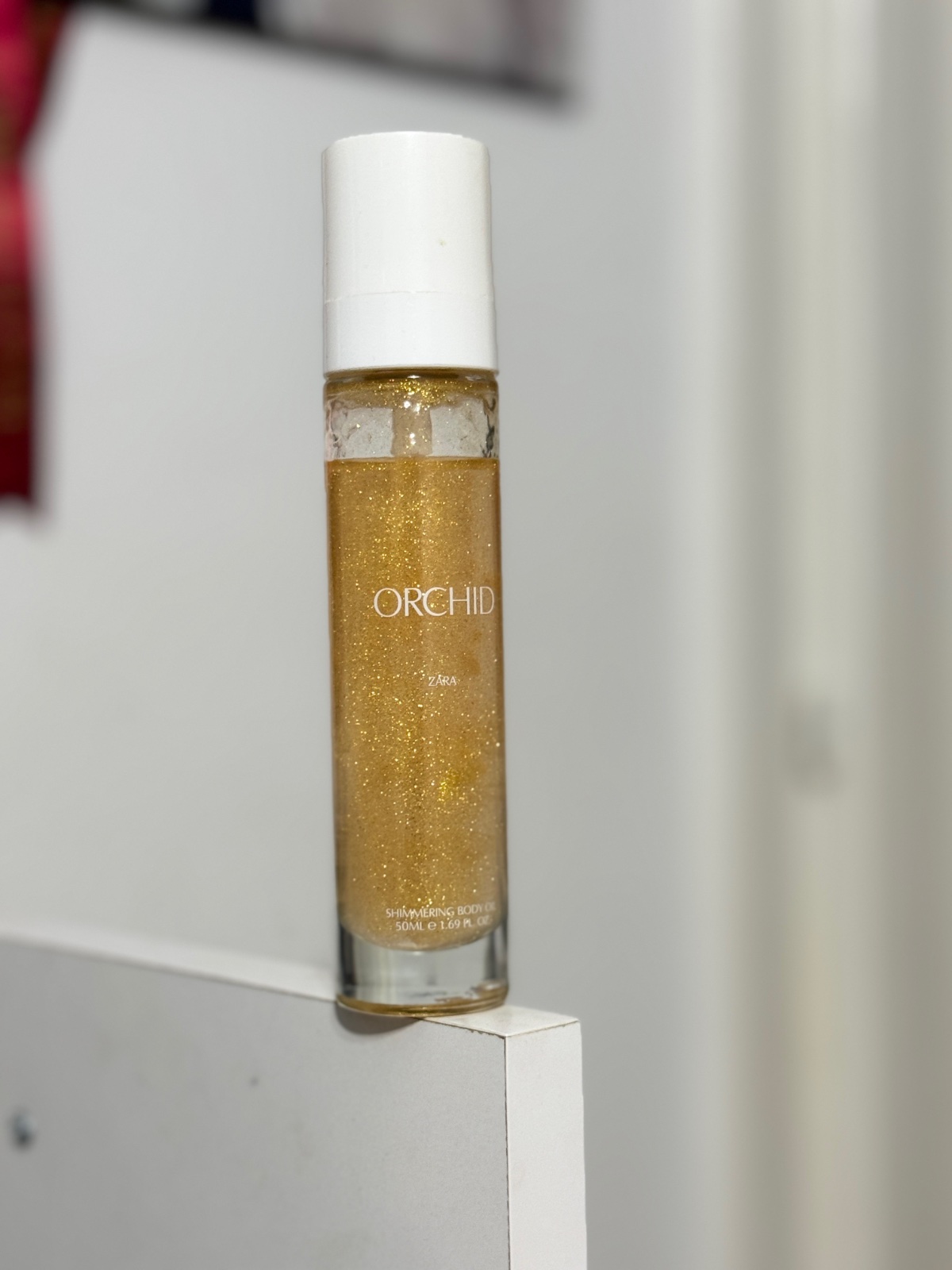 Zara Orchid Shimmering Body Oil (50 ml) est une huile illuminatrice