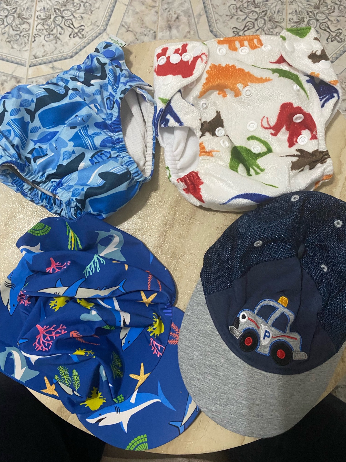 Lot de 2 couche lavable & 2 casquette bebe 