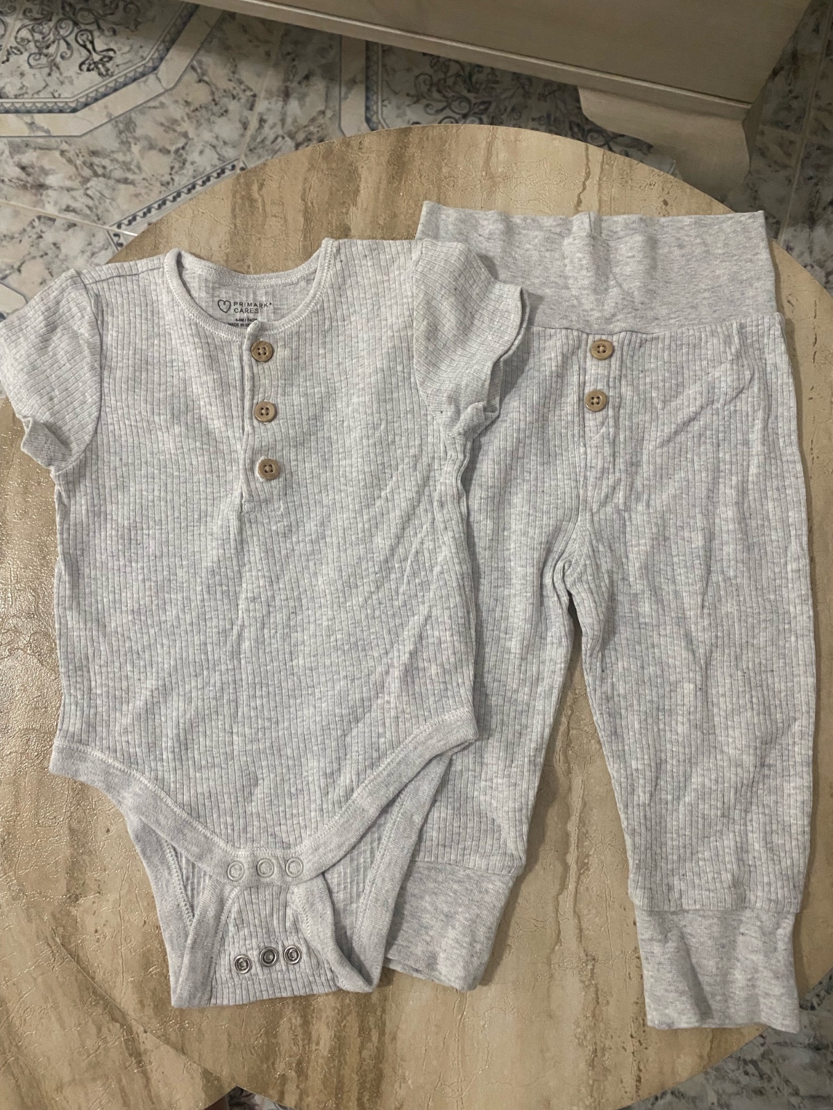 Tenue bebe primark