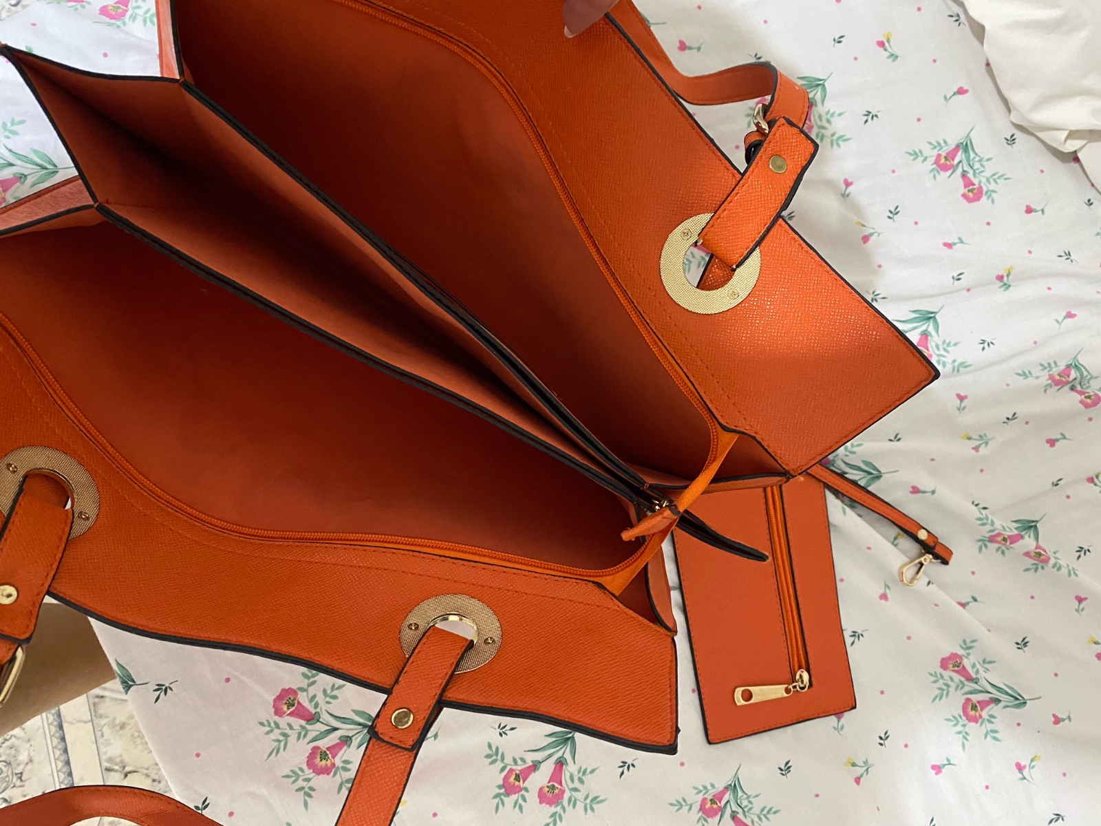 Sac a main avec porte monnaie 