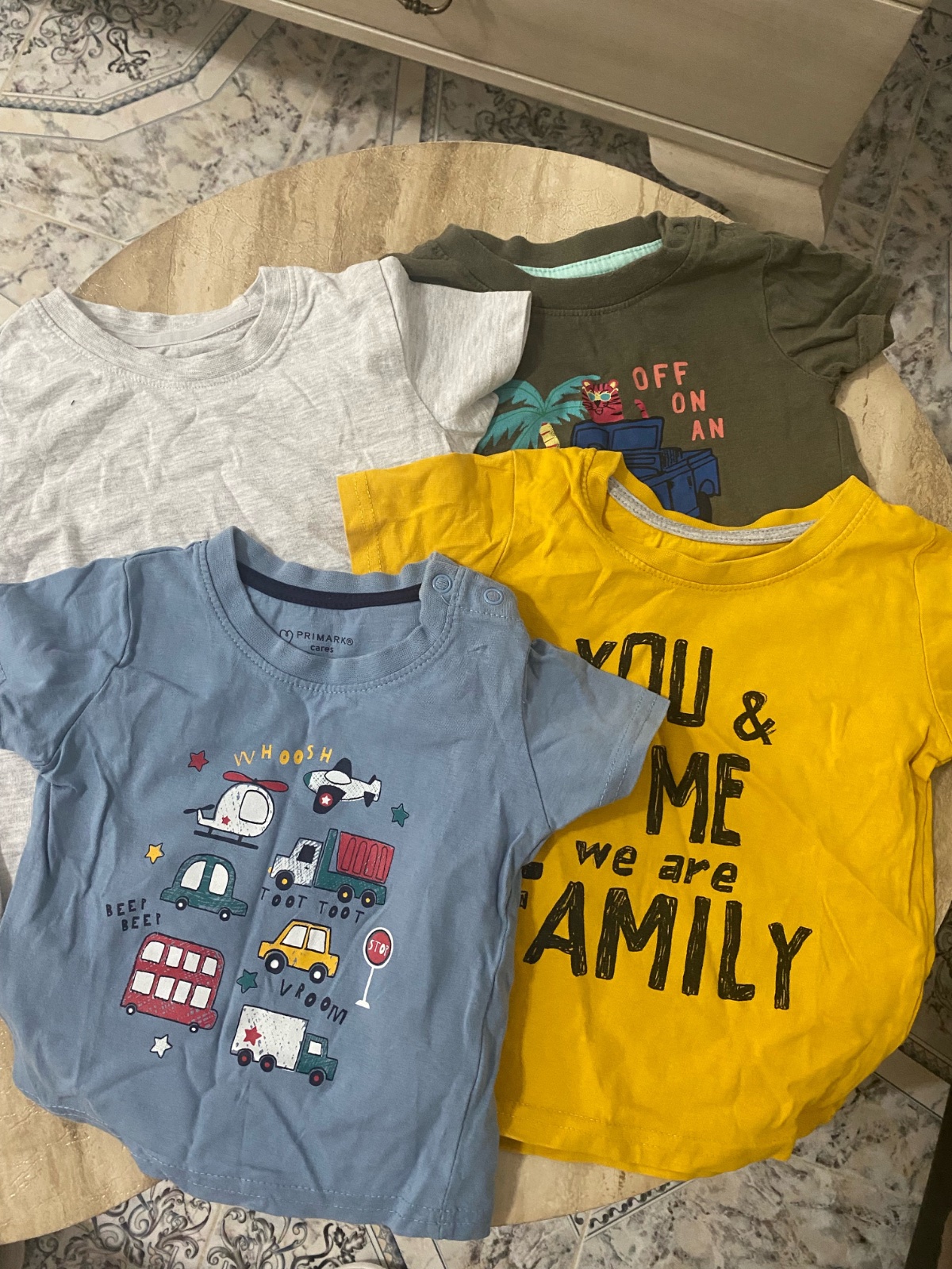 Lot de 4 pulls primark 