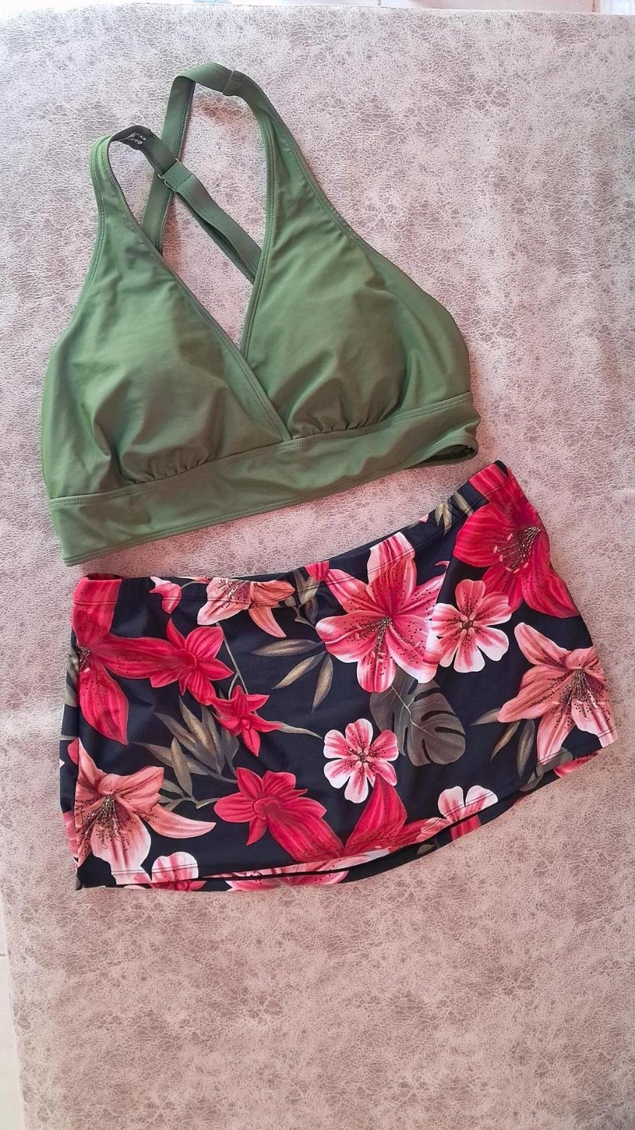Bikini ( le bas jupe short )