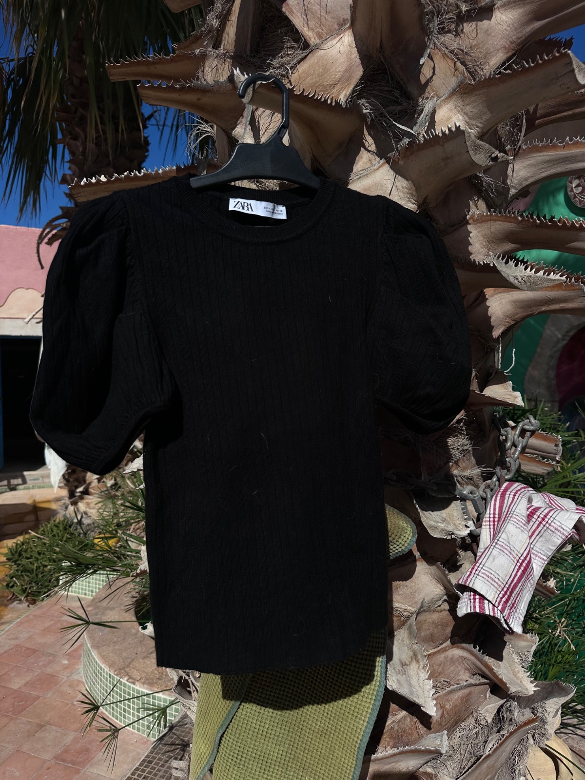 Pull noir  zara 