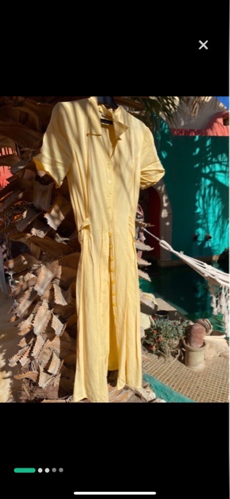 Jolie robe jaune 