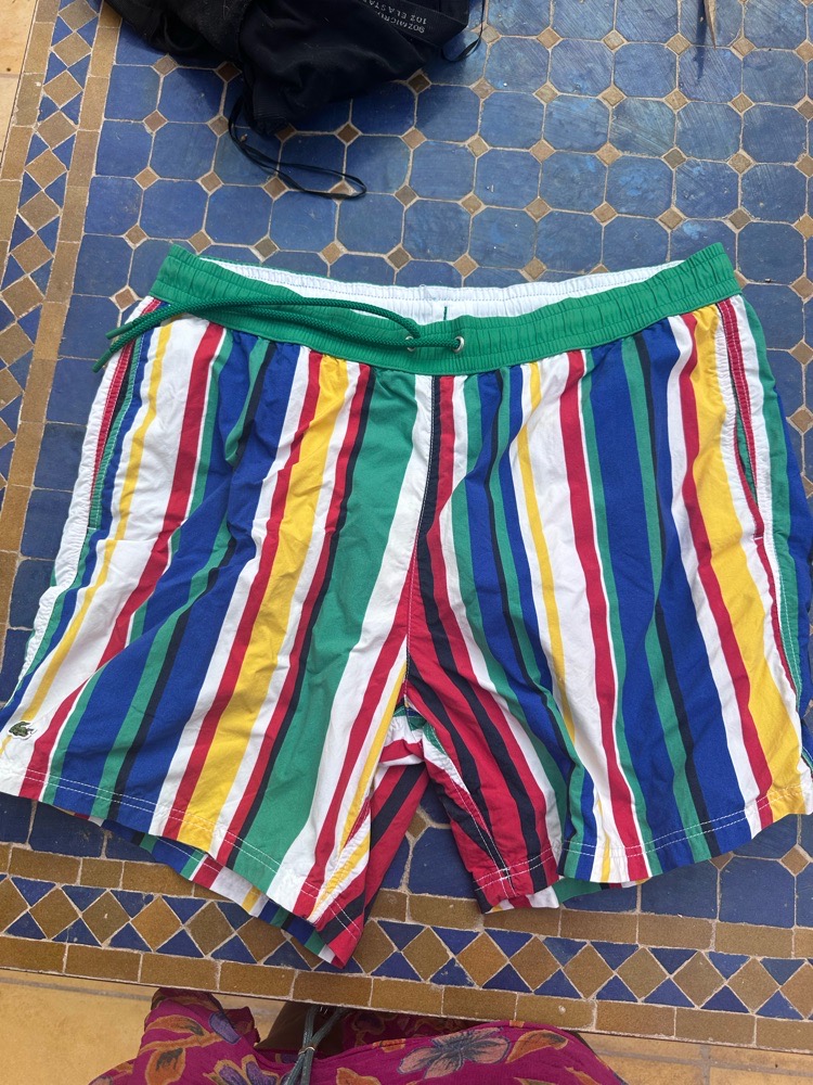 Short de bain Lacoste, authentique