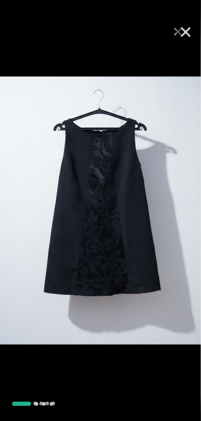 Jolie robe noir Desigual