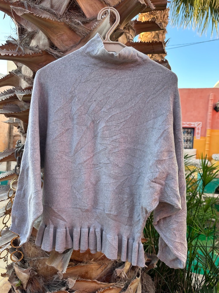 Jolie pull gris 