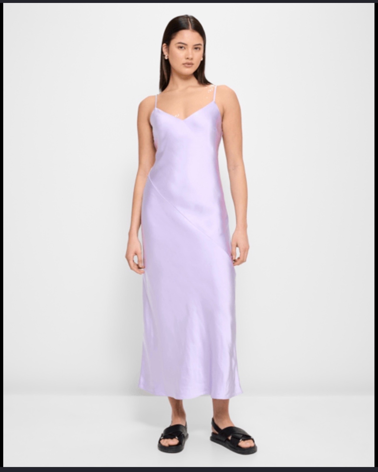Jolie robe satinee zara 