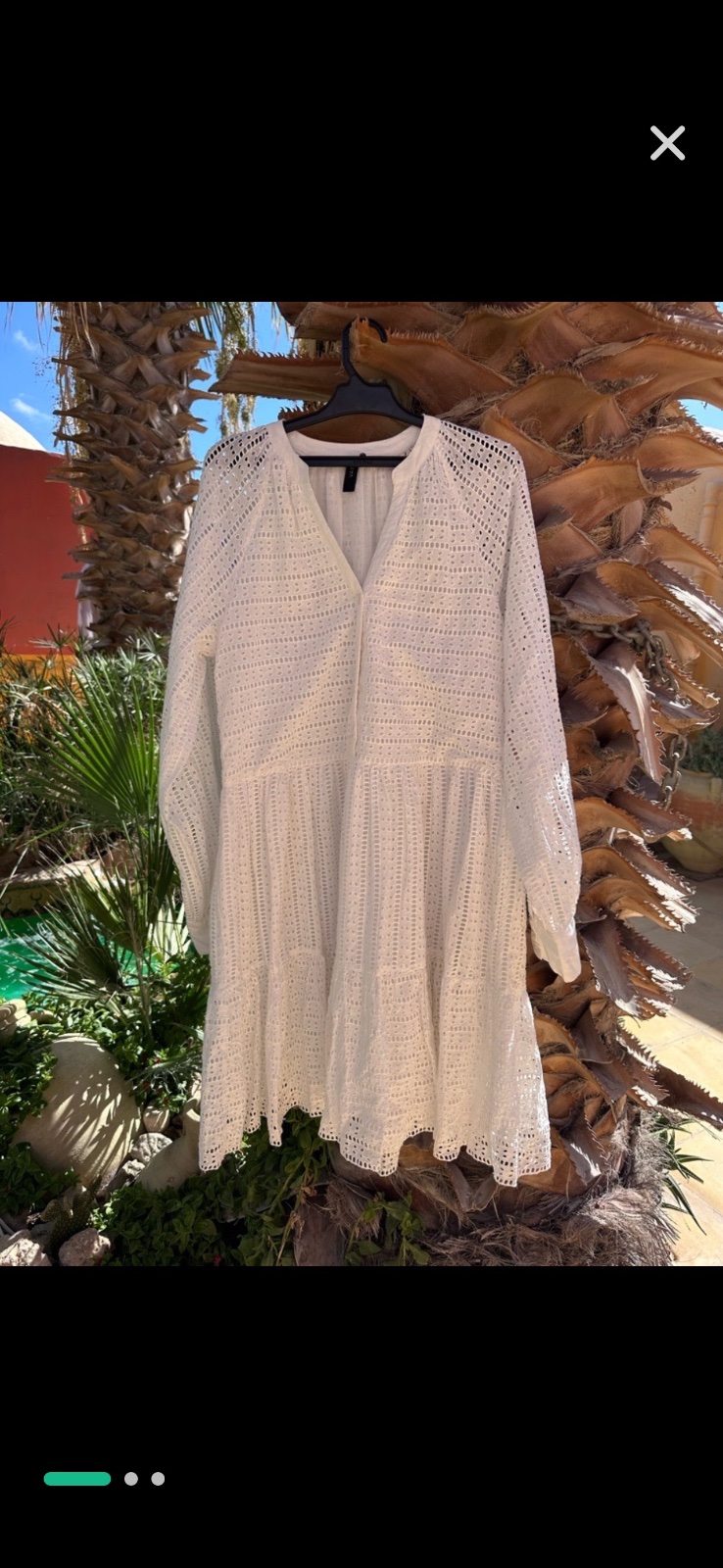 Jolie robe blanche, broderie anglaise