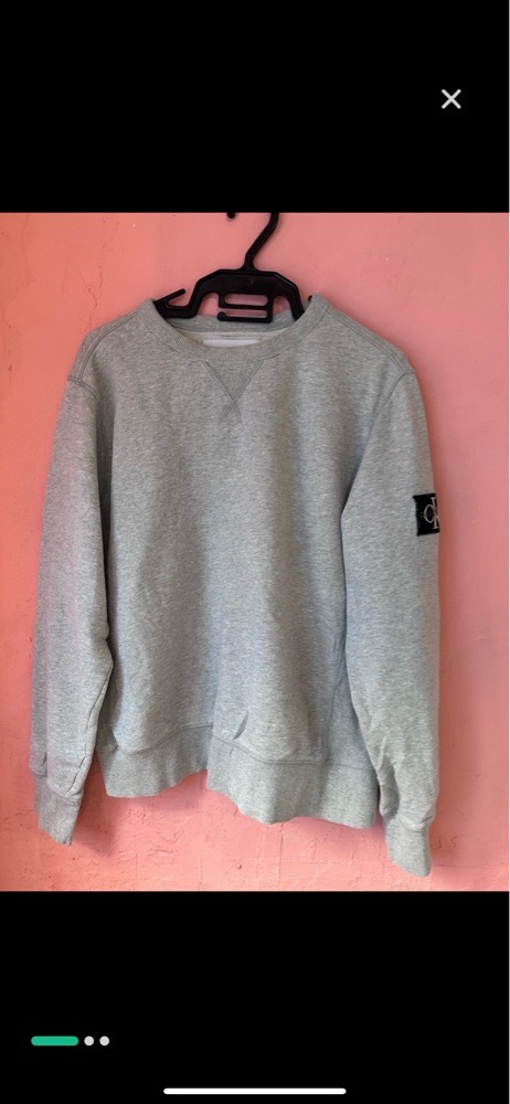 Sweat-shirt gris, comme Calvin Klein