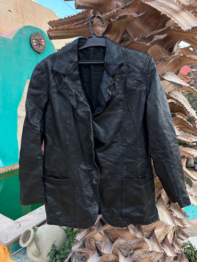 Veste en cuire noir 