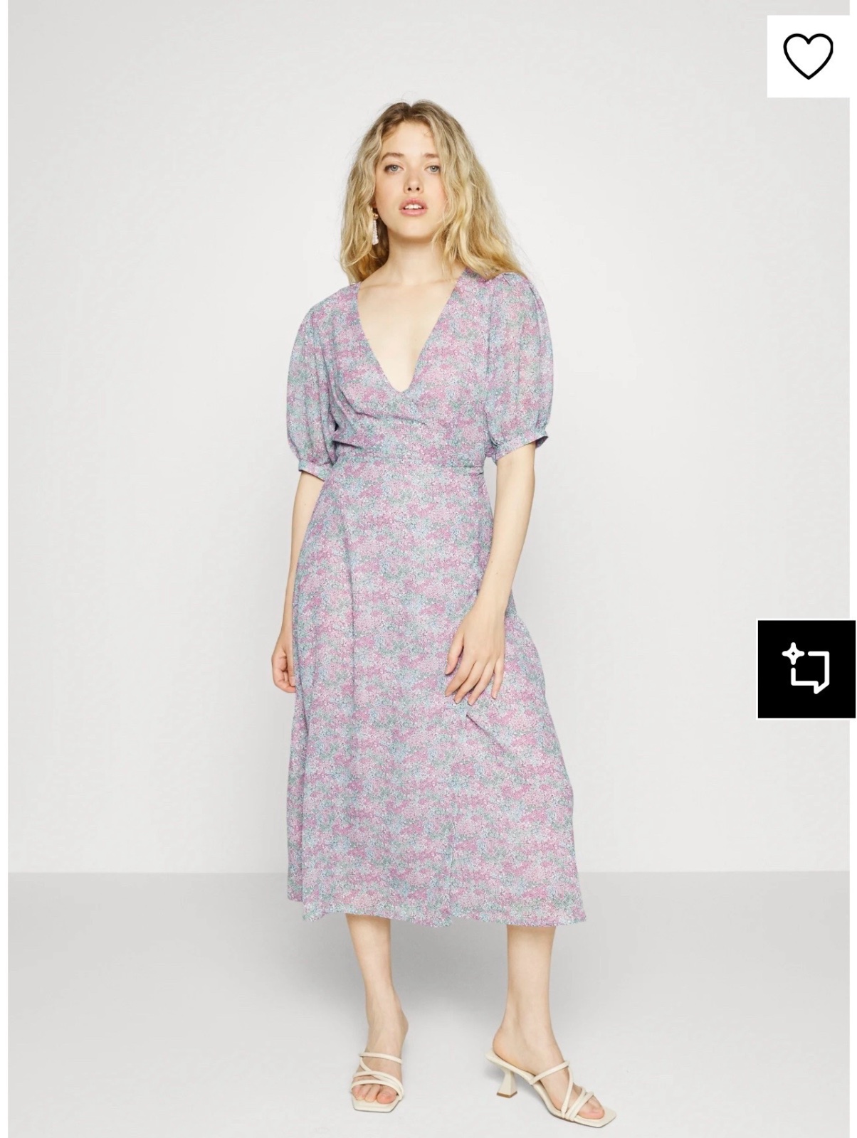 Jolie robe fleurie etat neuf pimki