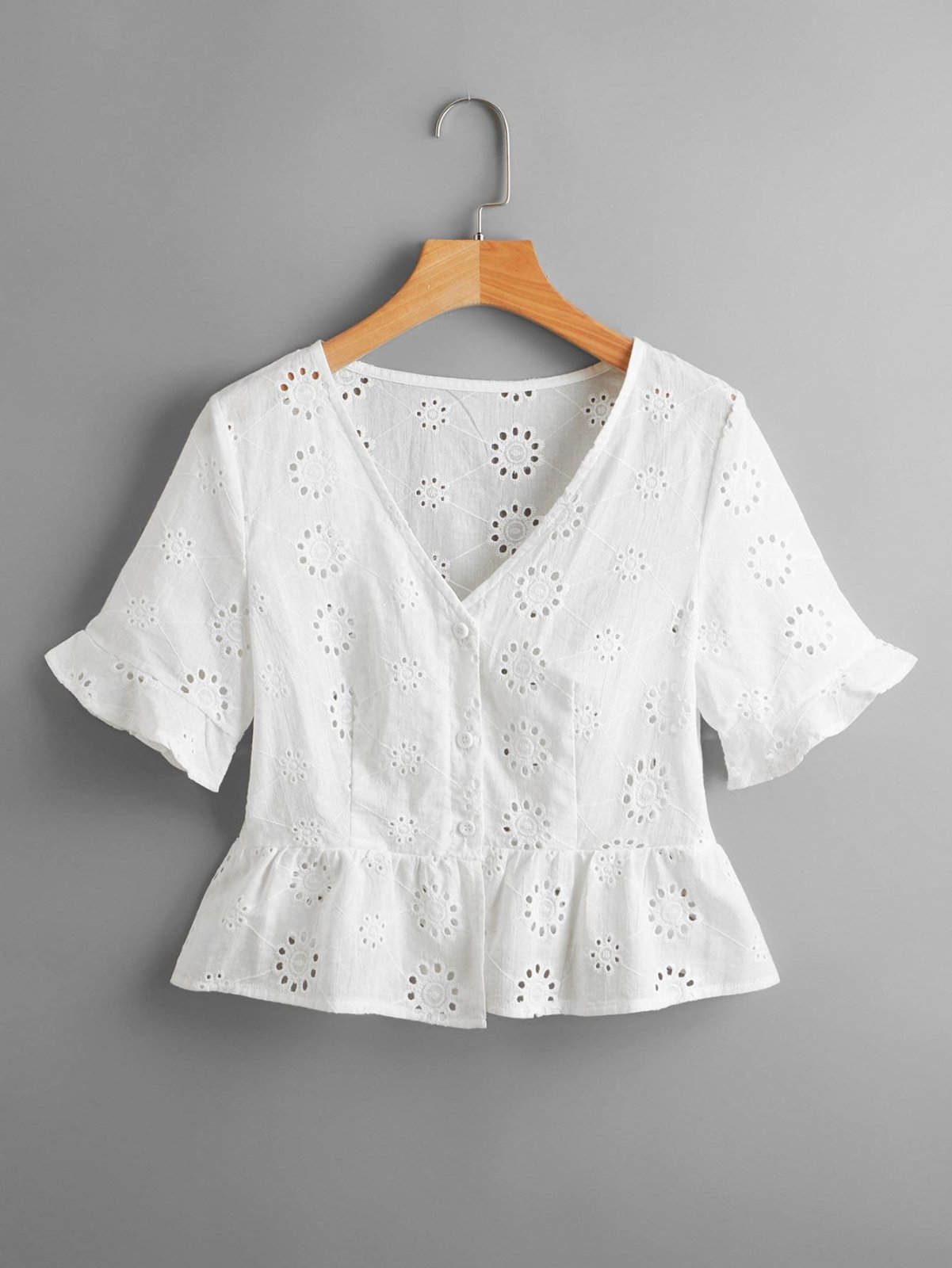 Chemise en broderie