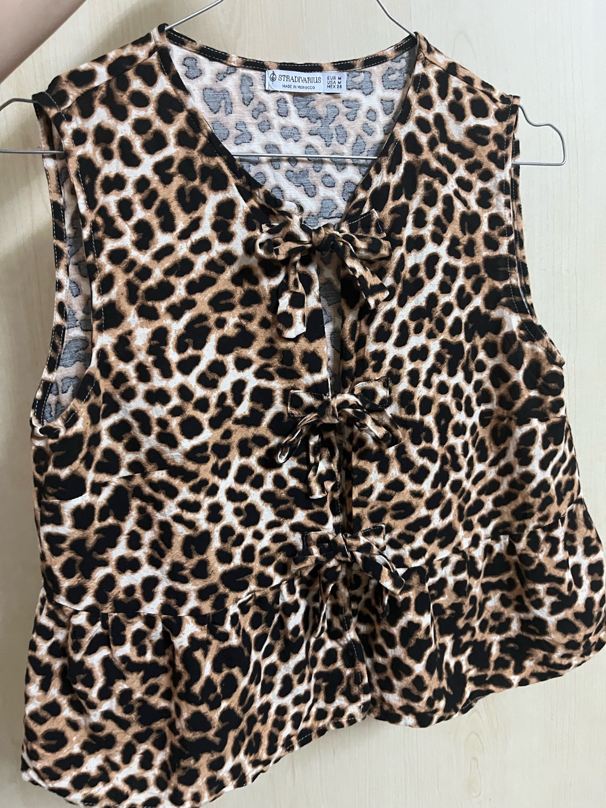 Top  léopard chic de chez stradivarius 