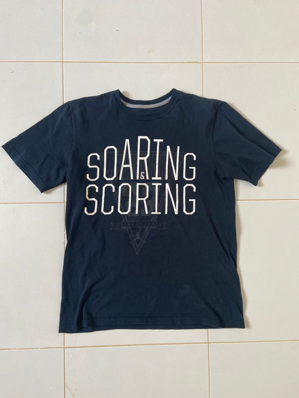Nike Jordan Men's Soaring & Scoring Black Felt Short Sleeve T-Shirt size M