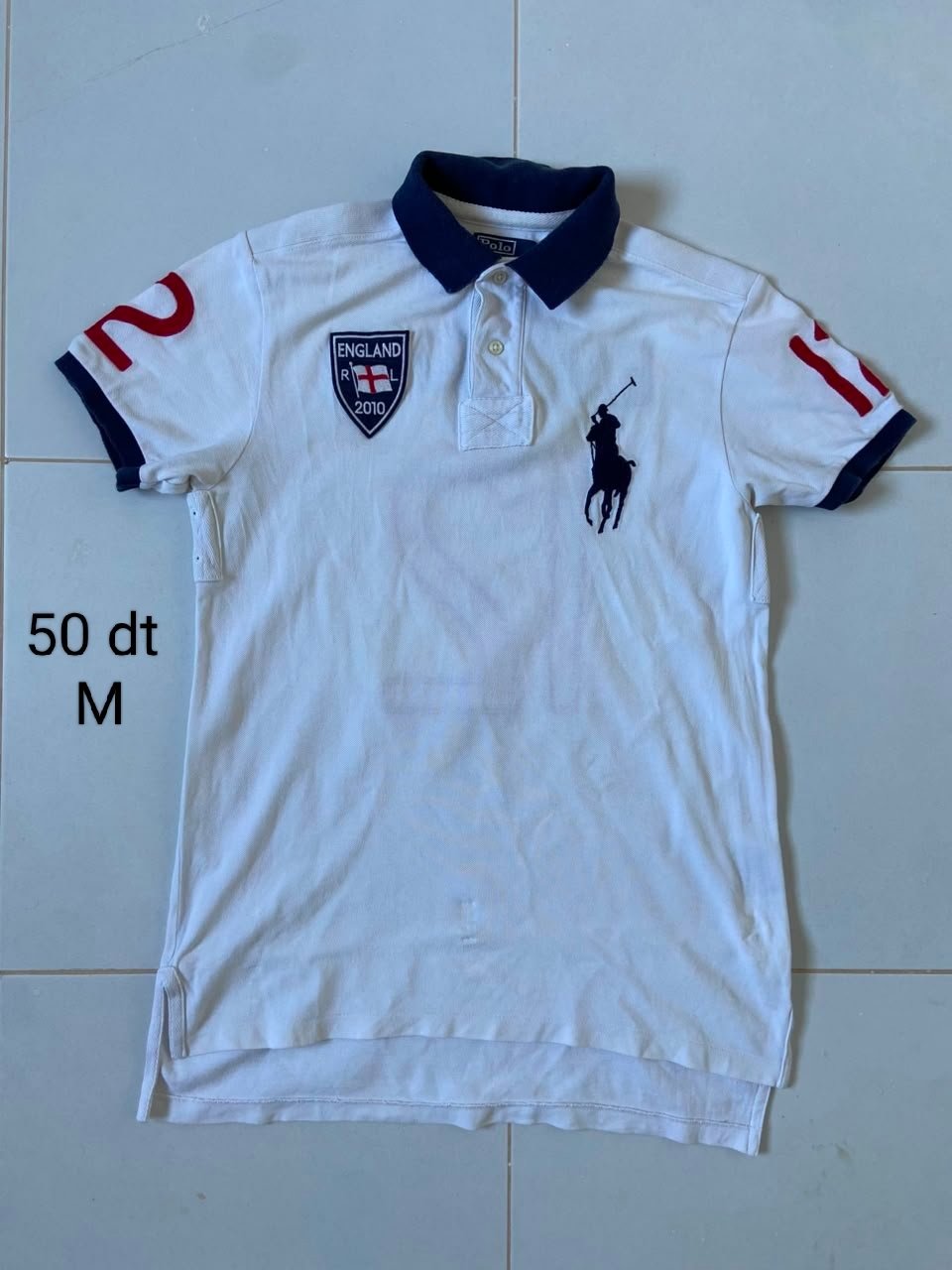10 T-Shirts 