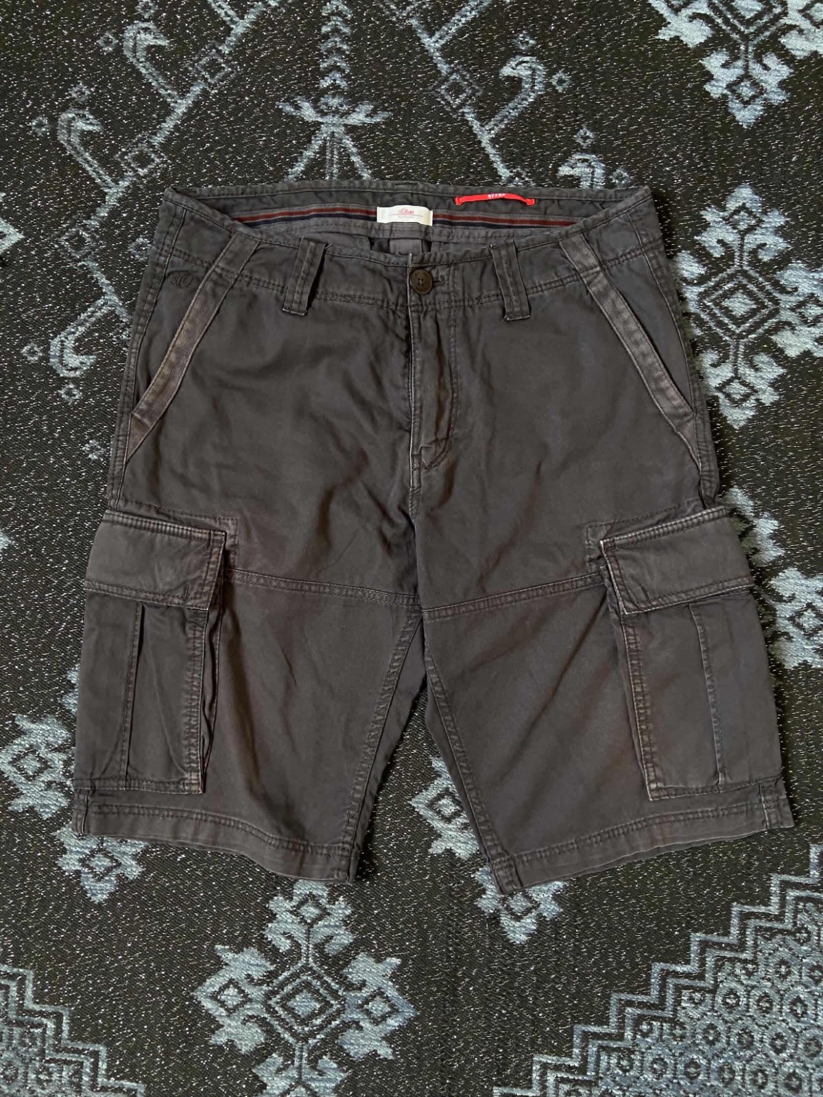 Shorts cargo gris pour hommes de marque s.oliver