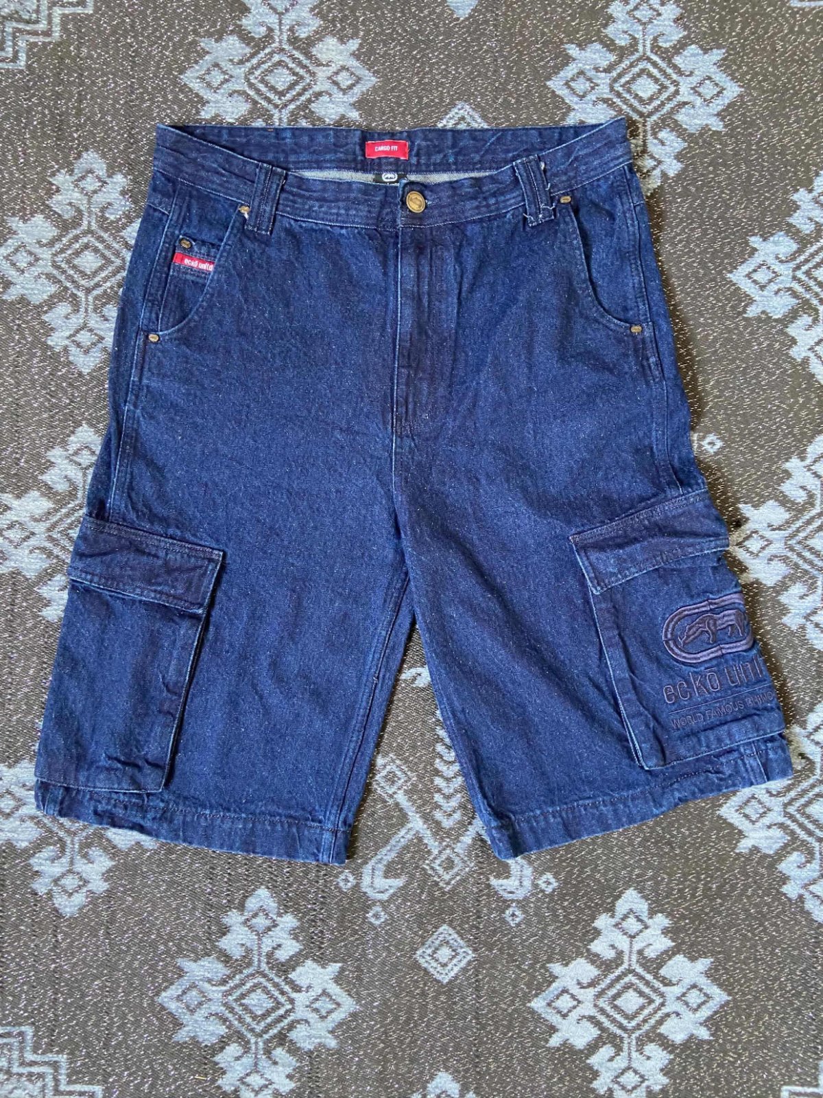 Shorts cargo en jean denim de la marque Ecko Unltd