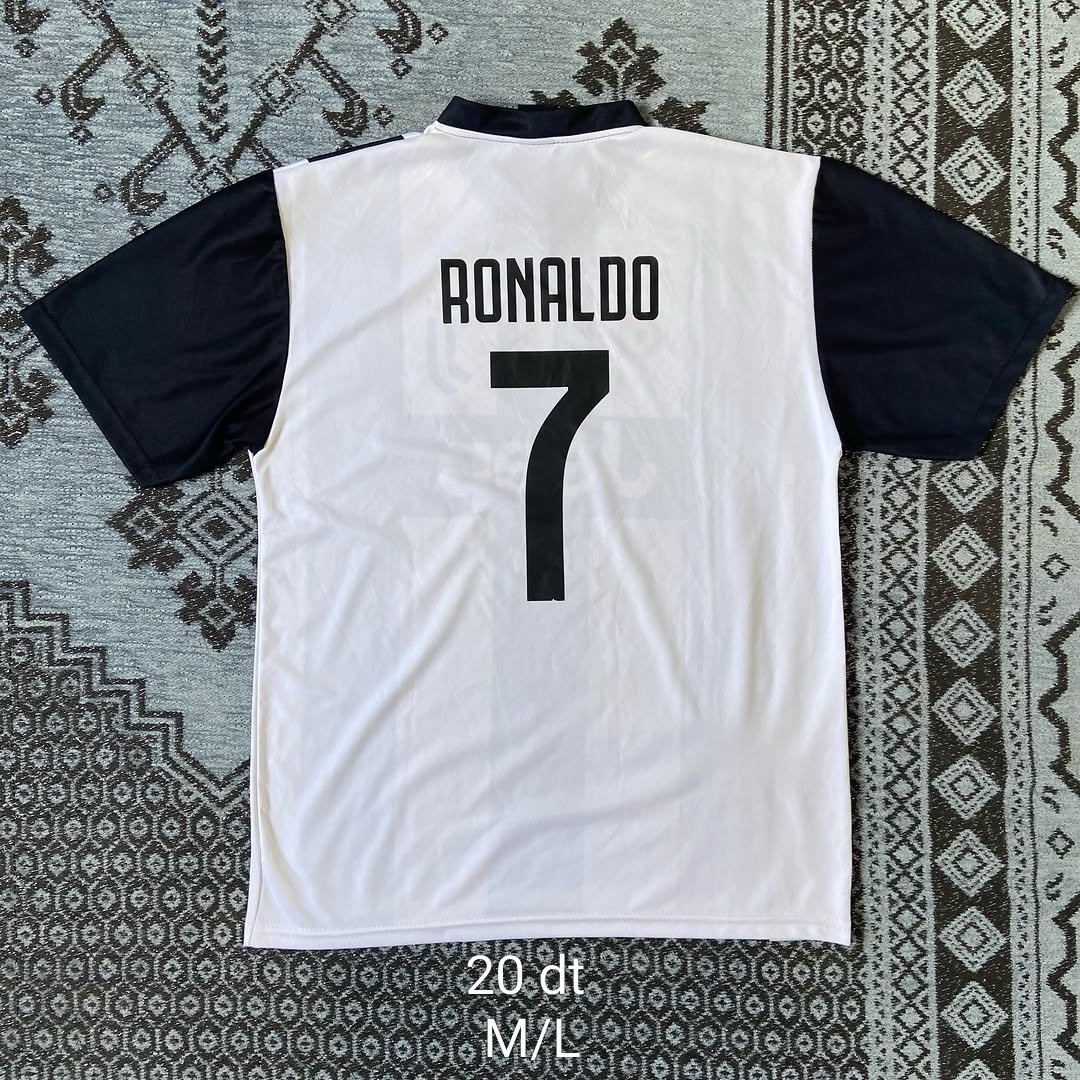 10 T-shirt football prix 💣