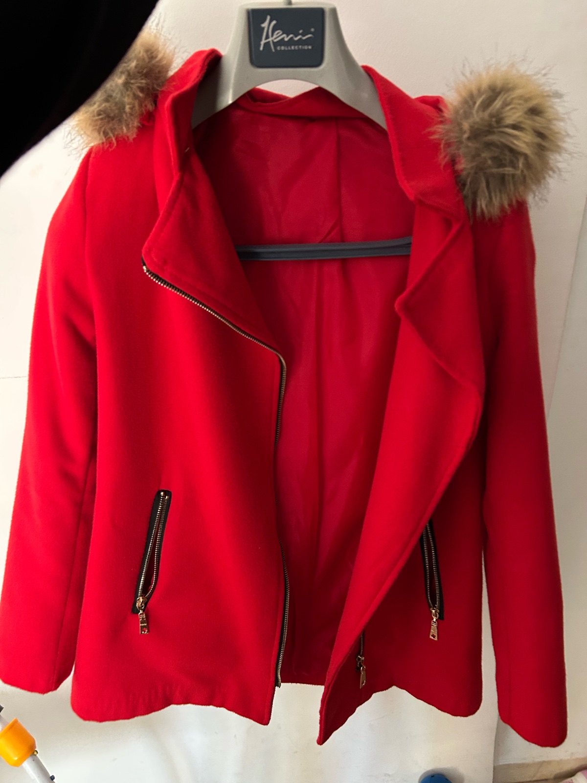 Manteau rouge