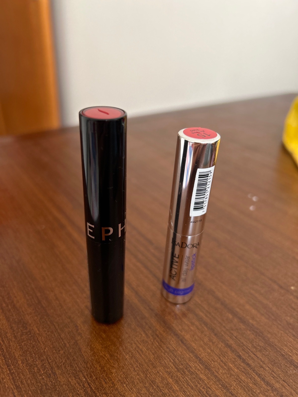 Isadora neuf swatched sephora utilisé