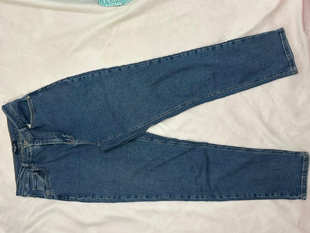 Jean 