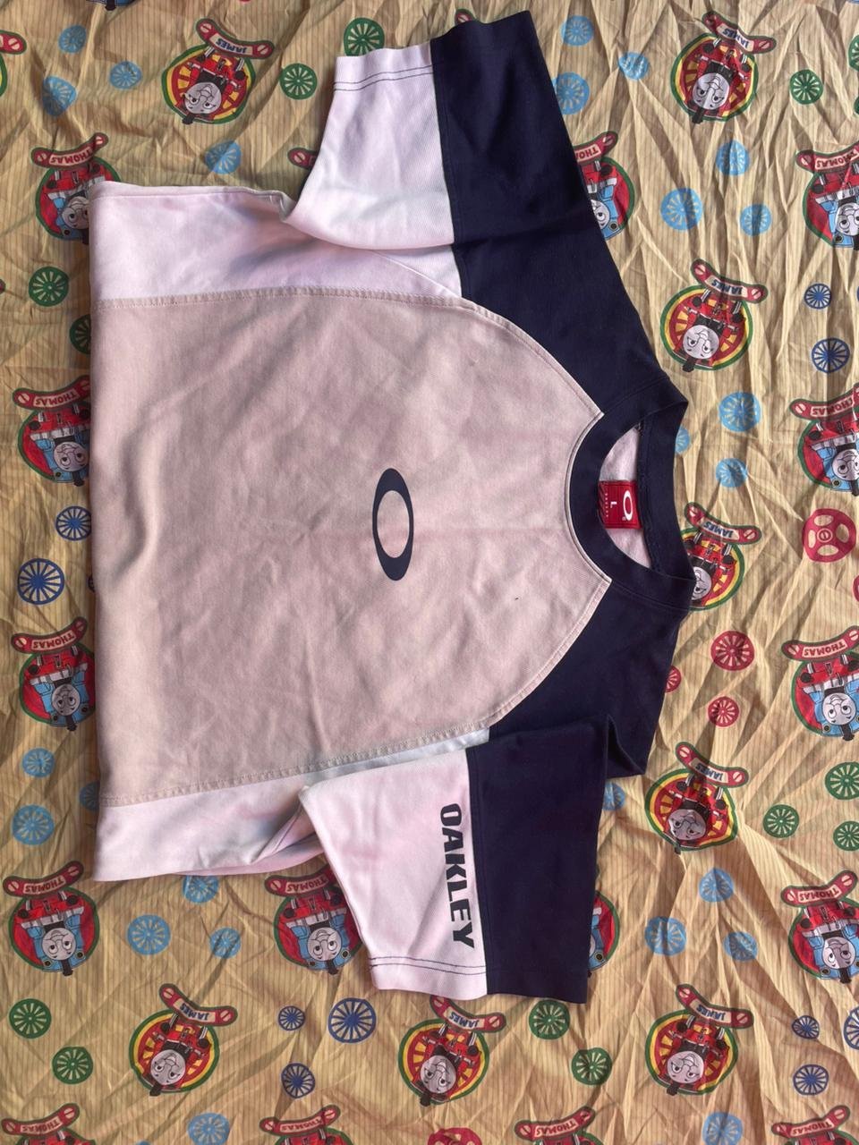 Pull OAKLEY