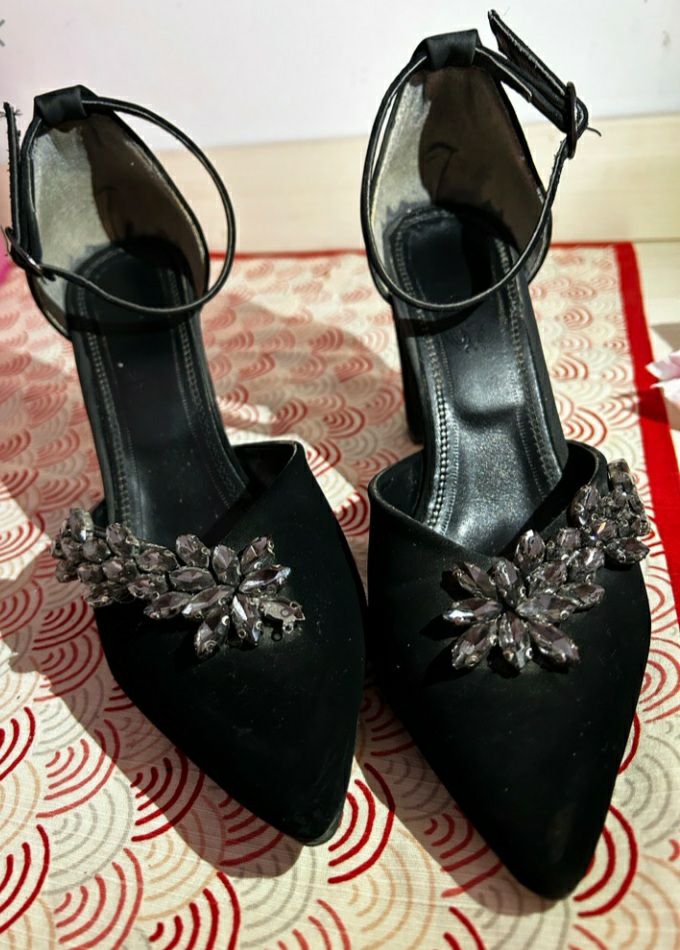 Talons peu portée et en bon état 