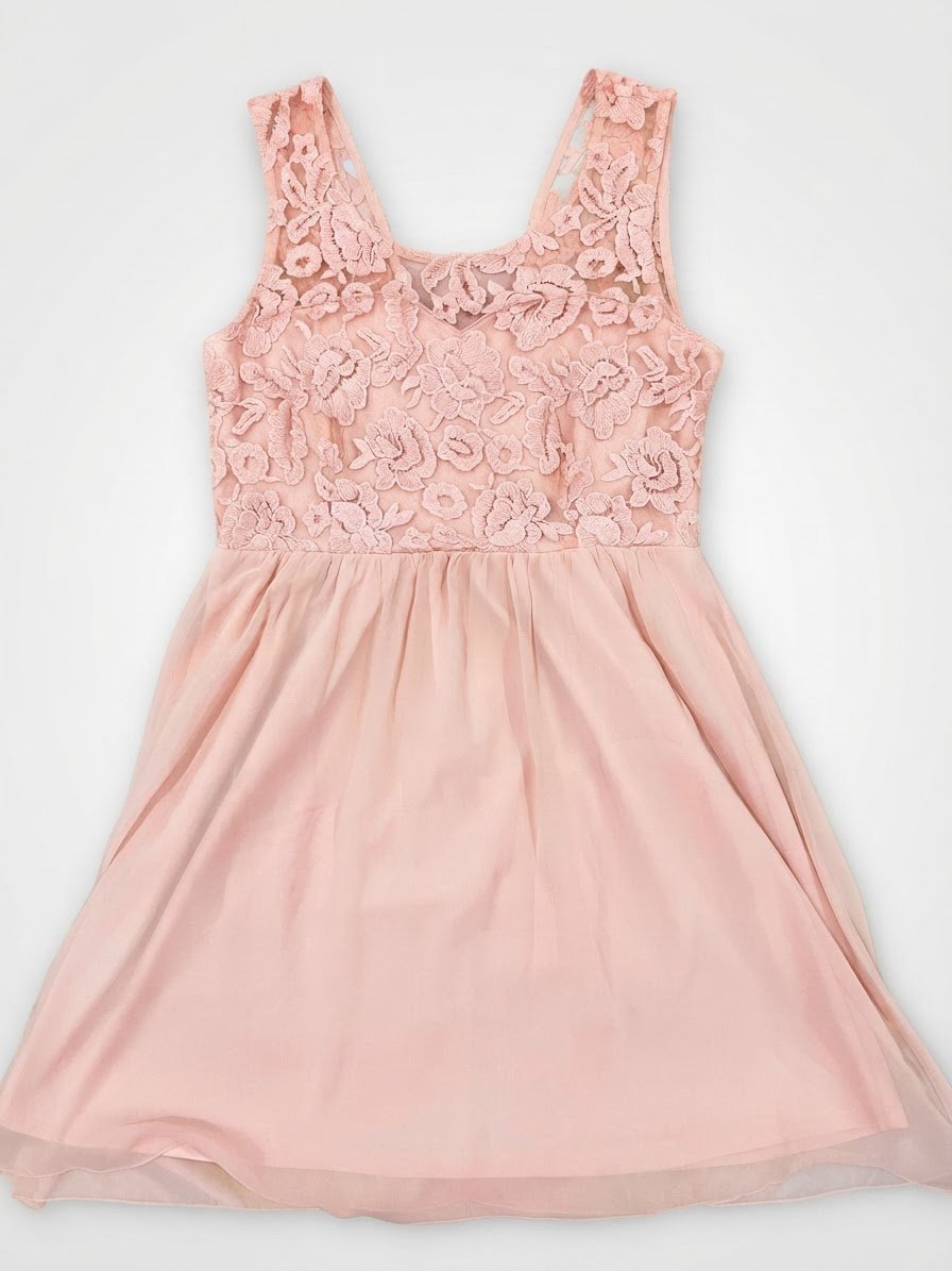 Robe rose poudré