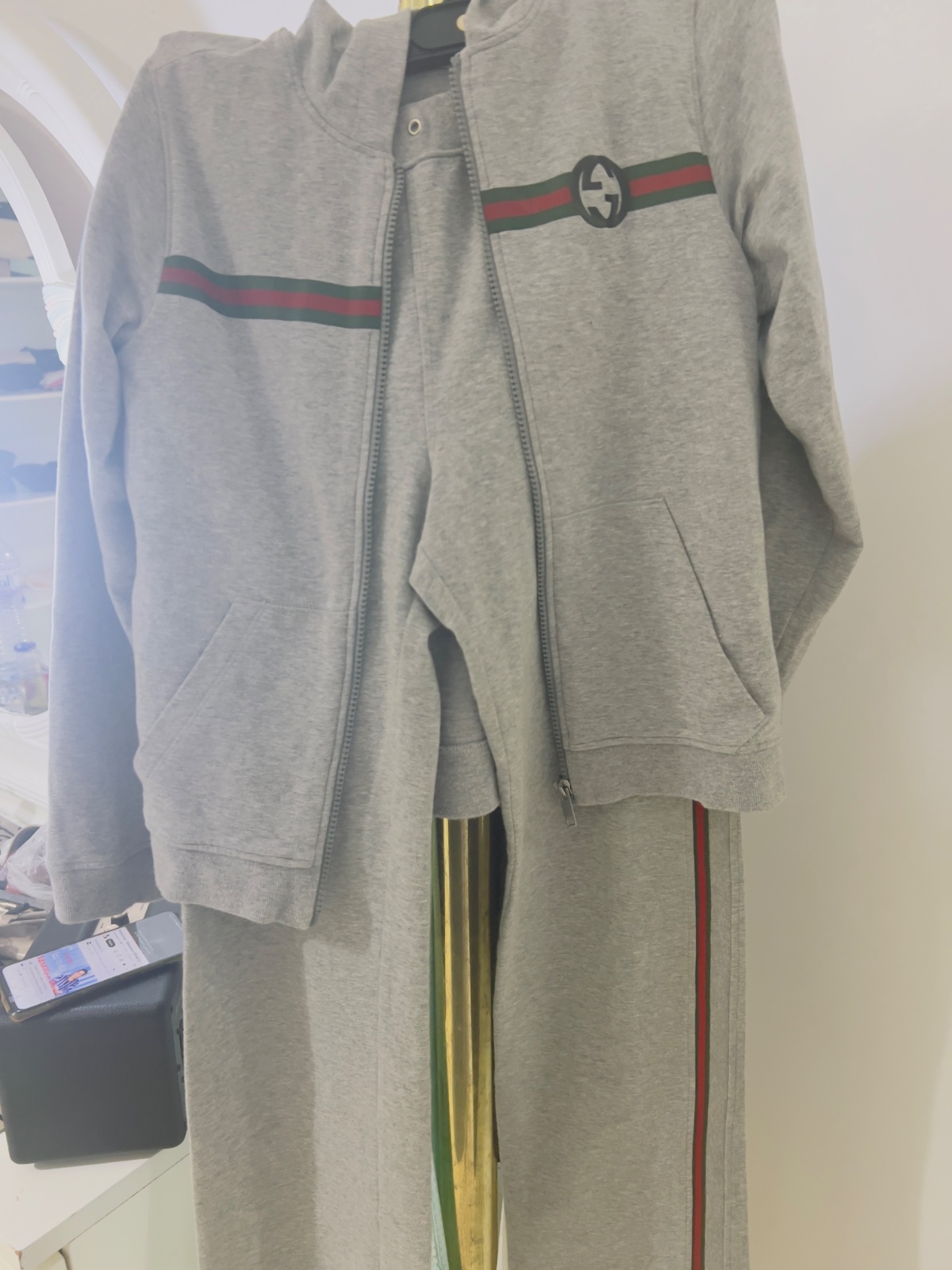 Survetement Gucci unisexe age 10/12 ans 