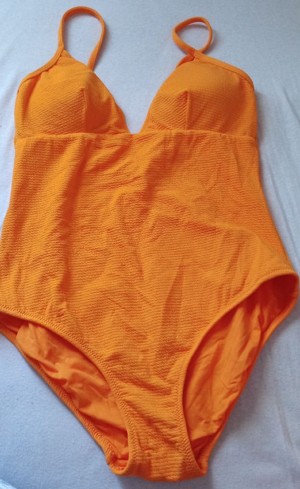 Maillot + top gratuit 