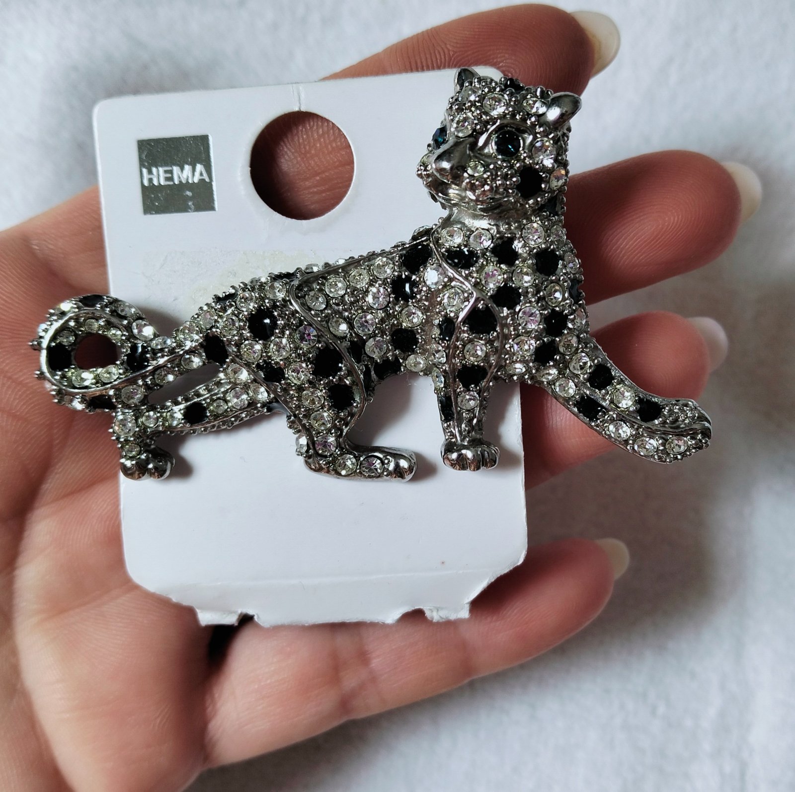 Broche Hema ❤️ jamais porté 