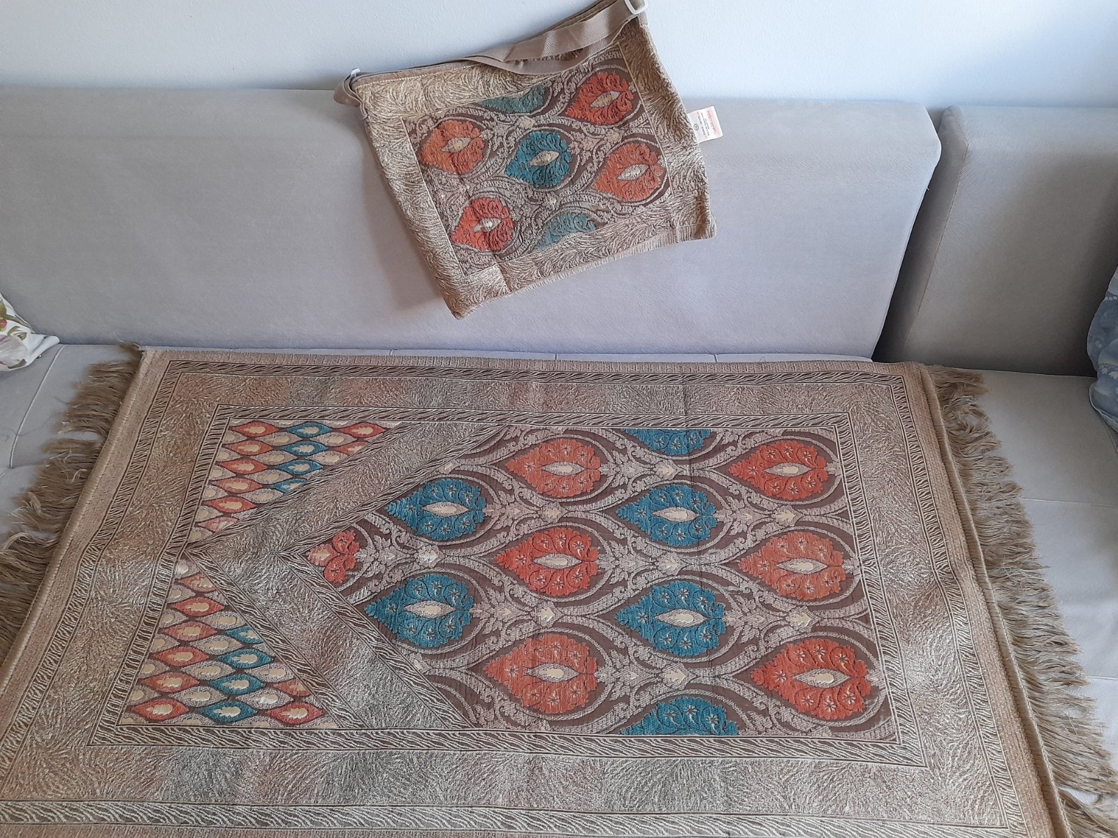 Tapis de Prière ❤️ jamais utilisé 