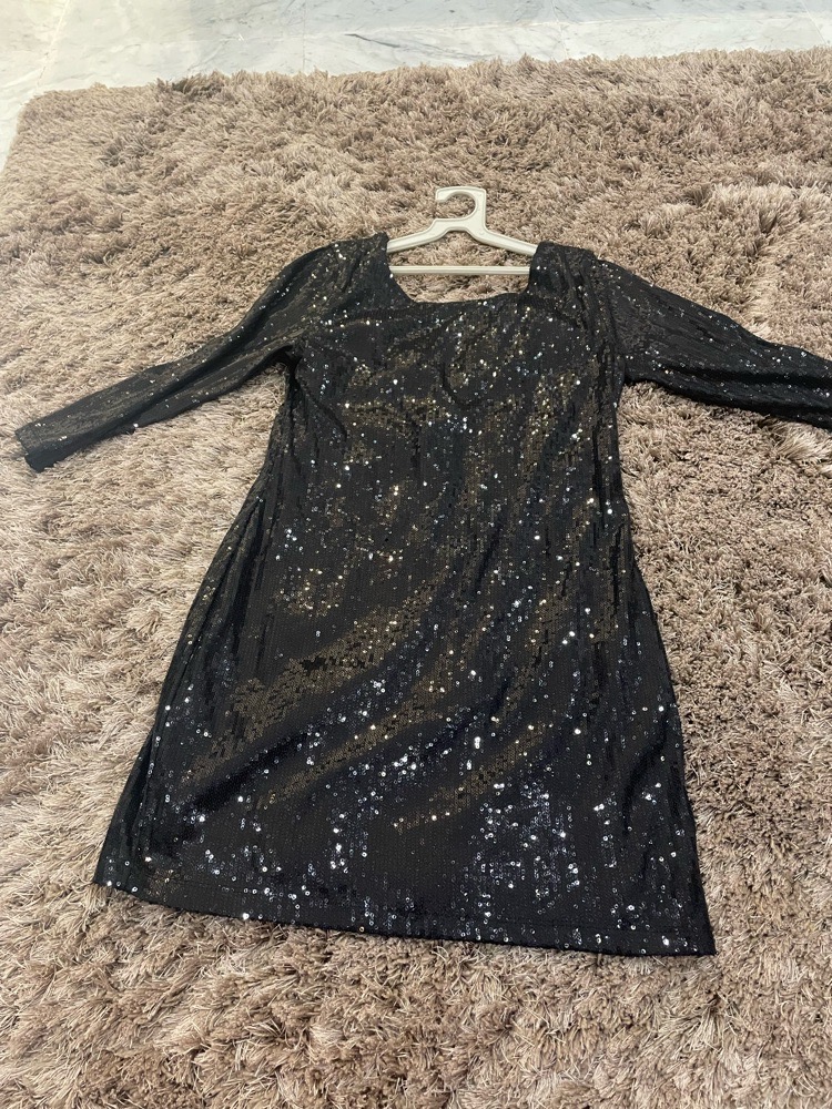 Coquette robe paillettes