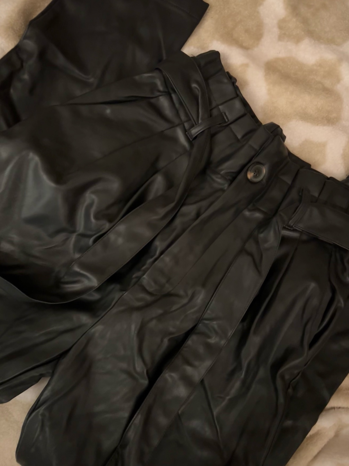 Pantalon cuir🖤
