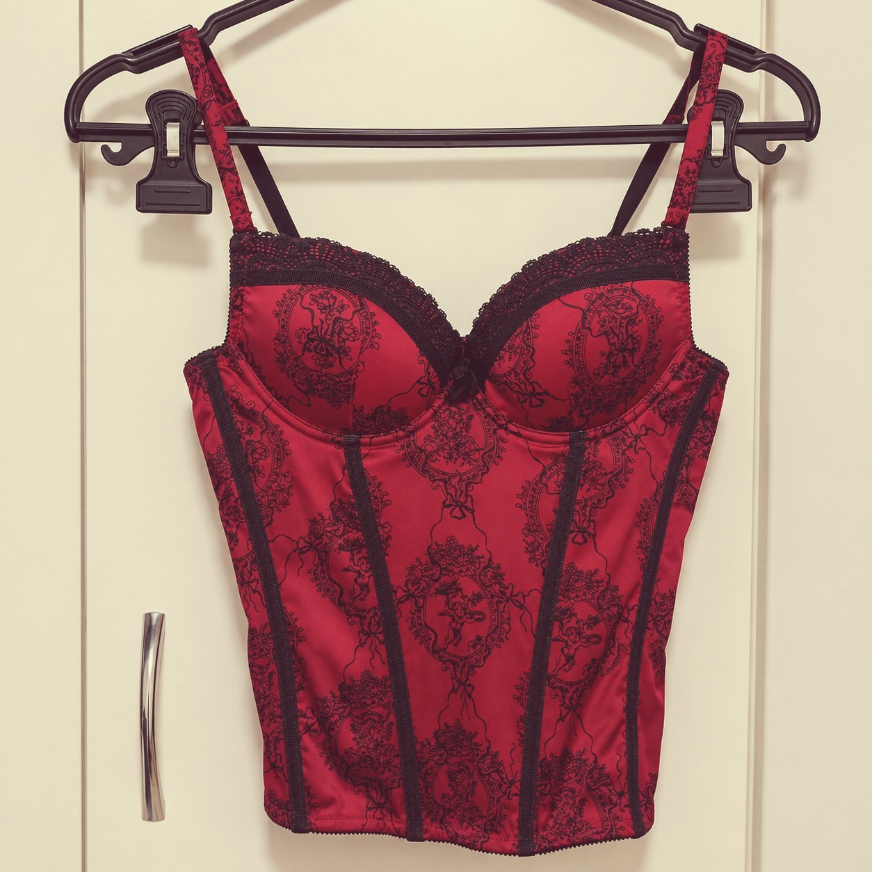 Black and red  corset