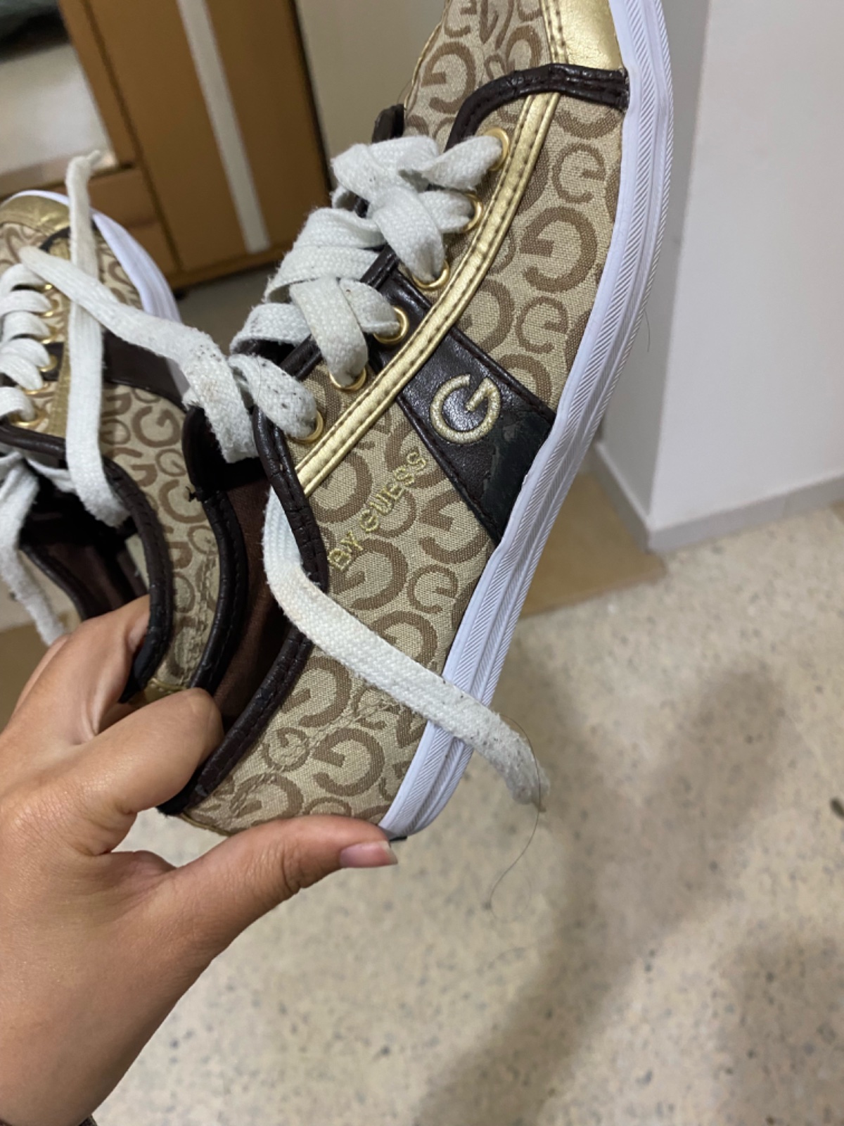 Baskets 36 guess