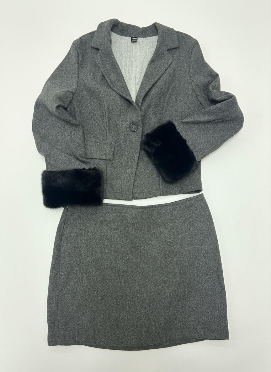 Ensemble gris